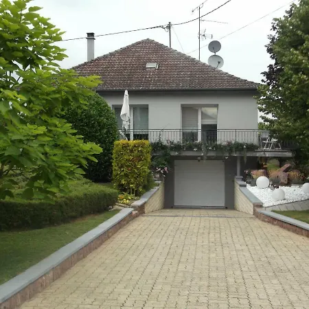 Village Prefere Des Francais Grand Apartment Eguisheim