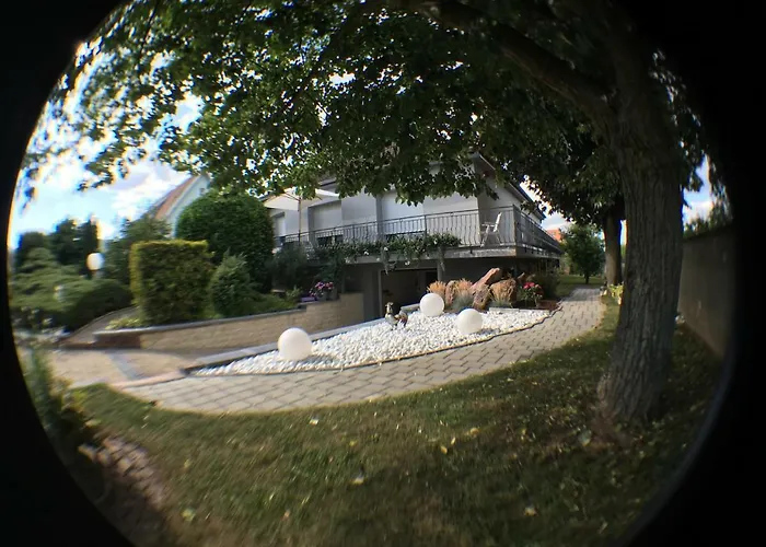 Village Prefere Des Francais Grand *