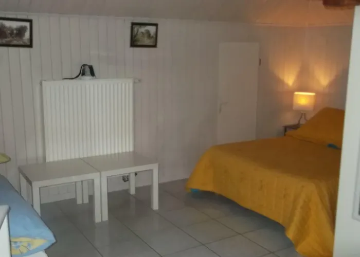 Village Prefere Des Francais Grand *